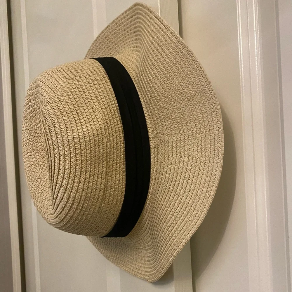 Packable beach/everywhere straw hat 👒 - Picture 4 of 4